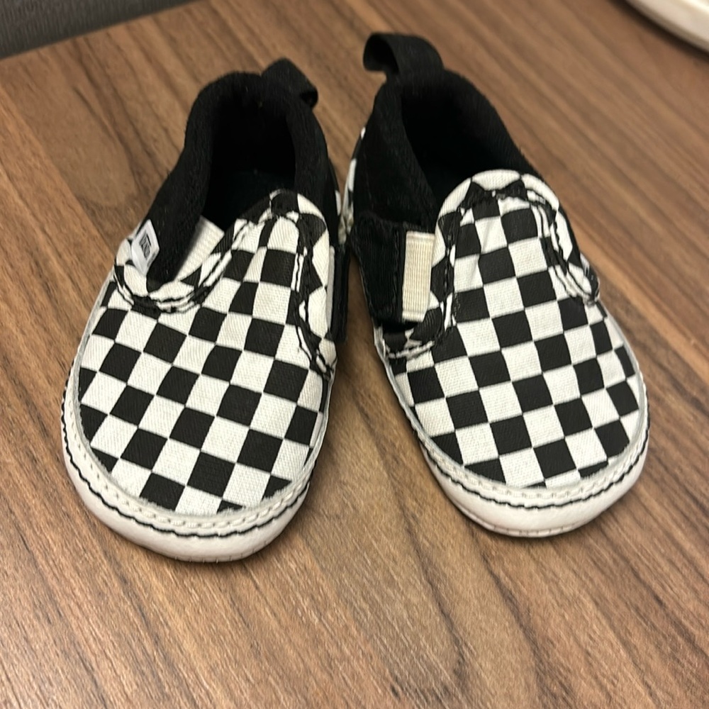 Vans checkerboard crib shoes size 2